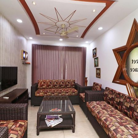 Oyo 2705 Hotel Preet Palace 新德里 外观 照片
