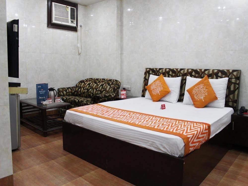Oyo 2705 Hotel Preet Palace 新德里 外观 照片