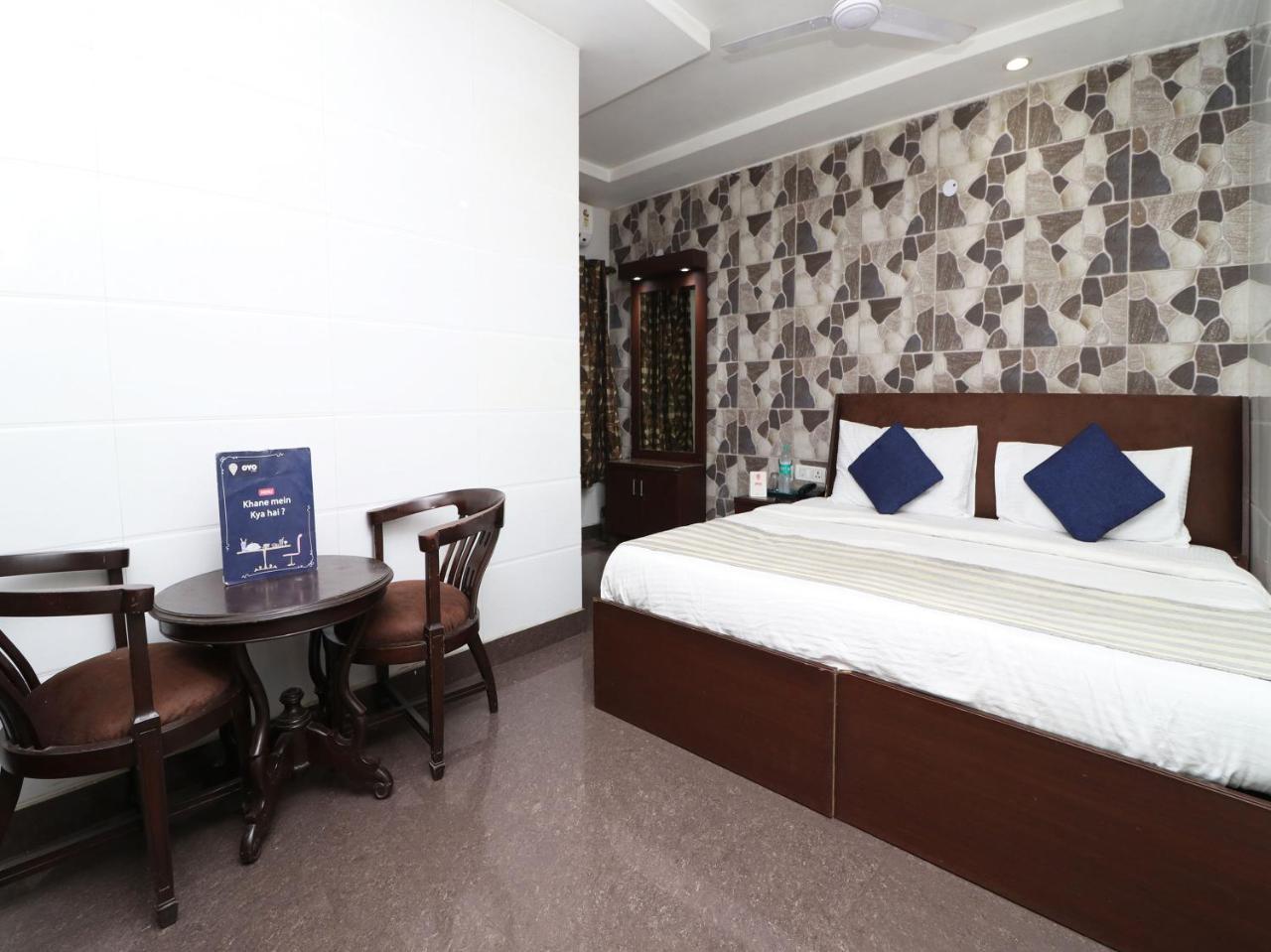 Oyo 2705 Hotel Preet Palace 新德里 外观 照片