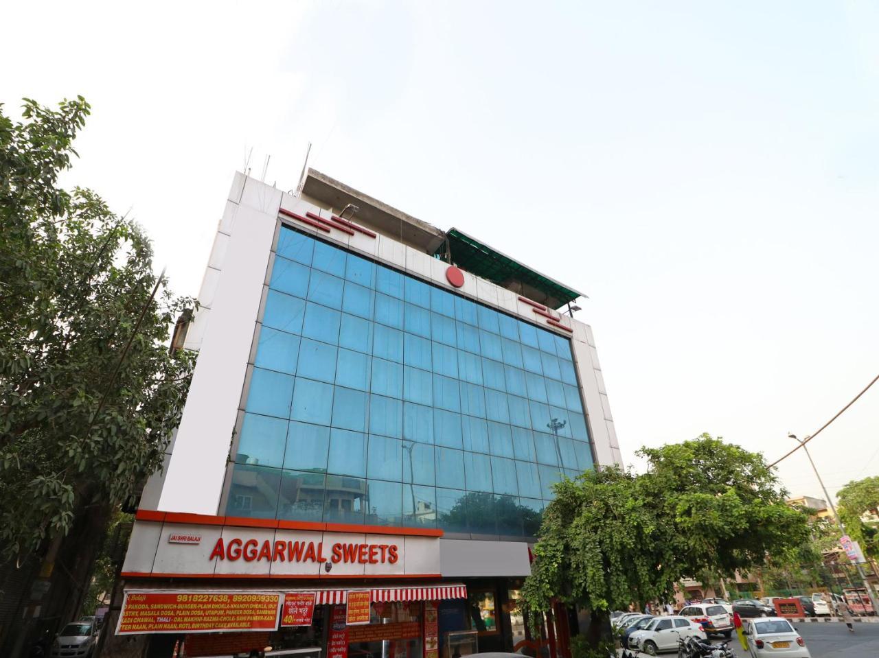 Oyo 2705 Hotel Preet Palace 新德里 外观 照片