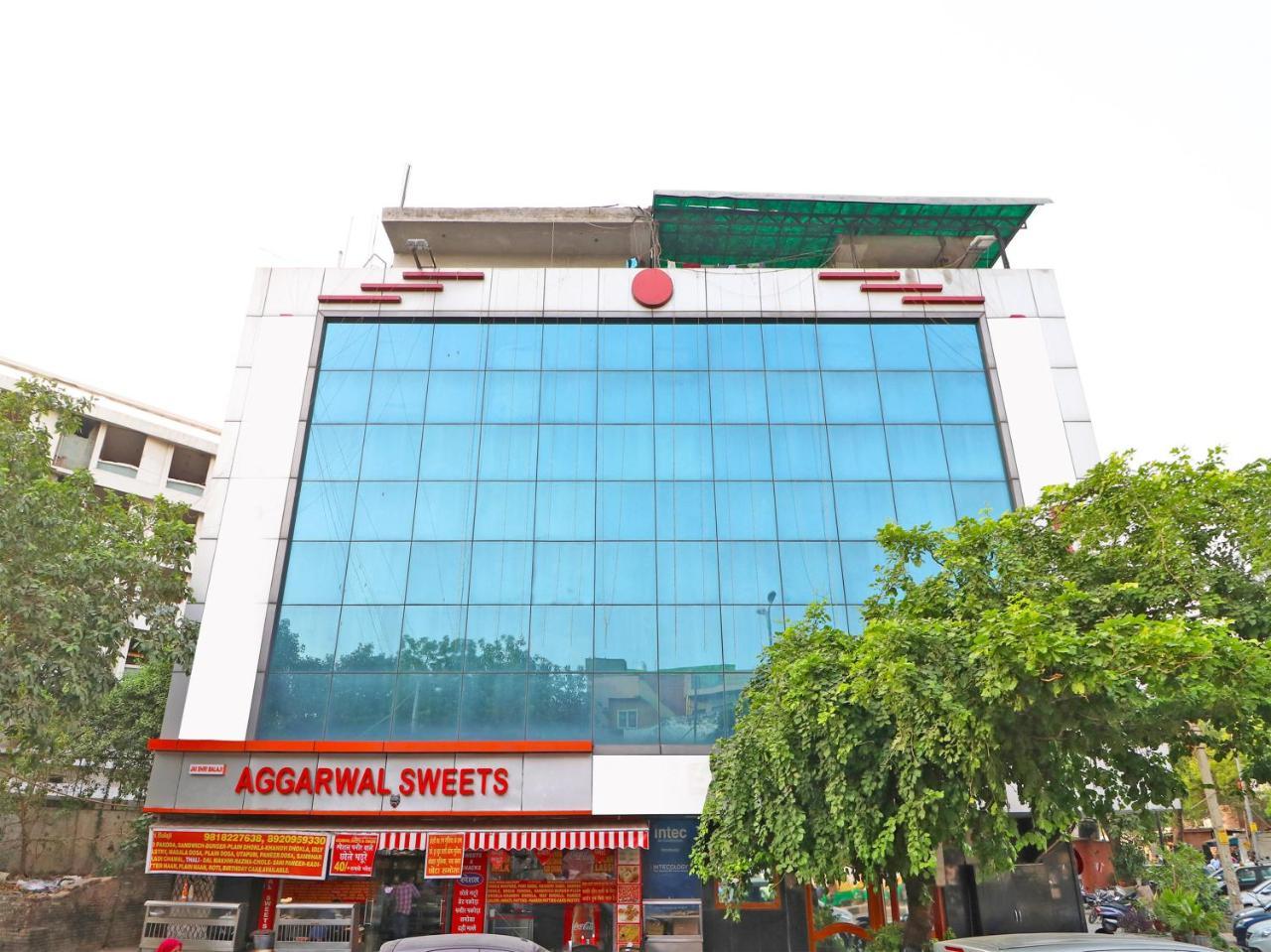 Oyo 2705 Hotel Preet Palace 新德里 外观 照片